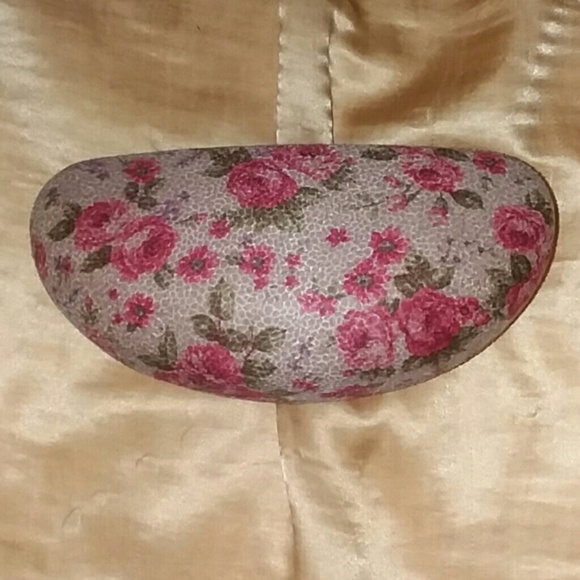 Pretty Floral Glasses Case - Picture 2 of 4